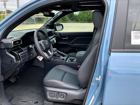 New 2026 Toyota 4Runner Limited AWD/4WD image 9