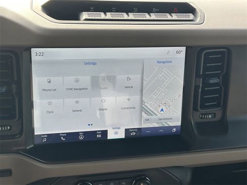 Used 2023 Ford Bronco Wildtrak image 20