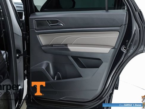 Used 2023 Volkswagen Atlas Cross Sport SE w/ Panoramic Sunroof Package FWD image 30