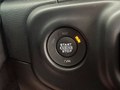 Used 2021 Jeep Wrangler Unlimited Sport AWD/4WD image 27