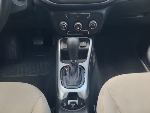 Used 2017 Jeep Compass Sport FWD image 11