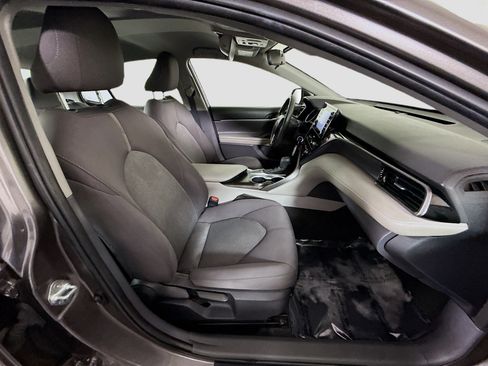 Used 2023 Toyota Camry LE FWD image 28