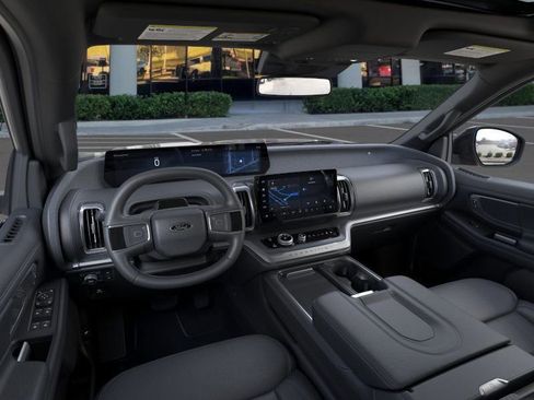 New 2026 Ford Expedition Max Platinum image 9