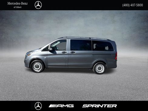 Used 2023 Mercedes-Benz Metris Passenger image 3
