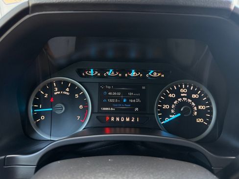 Used 2017 Ford F150 XLT w/ Equipment Group 302A Luxury AWD/4WD image 16