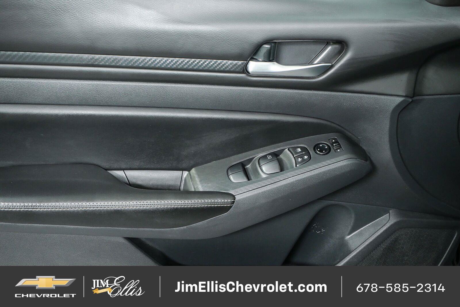 Used 2024 Nissan Altima 2.5 SV FWD image 7