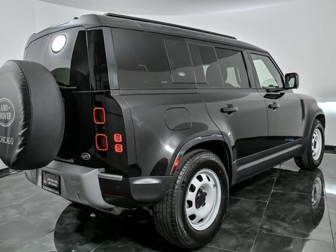 Used 2021 Land Rover Defender 110 image 10