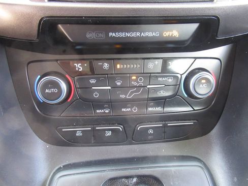Used 2023 Ford Transit Connect XL FWD image 22