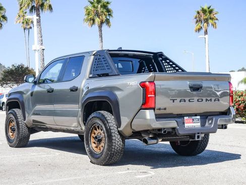 Used 2024 Toyota Tacoma TRD Off-Road w/ TRD Off Road Upgrade Package AWD/4WD image 8