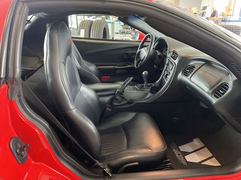 Used 2004 Chevrolet Corvette Z06 w/ Memory Package image 18