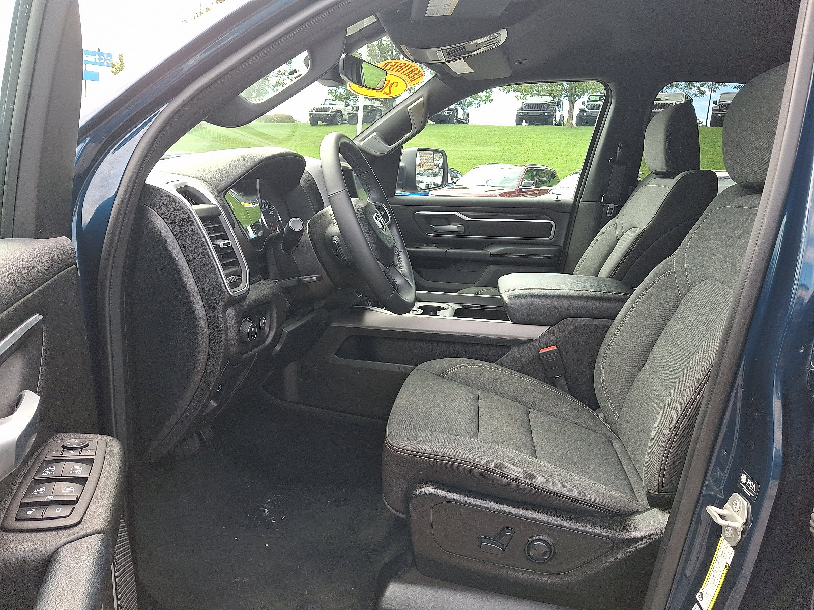 Used 2023 RAM 1500 Big Horn AWD/4WD image 13