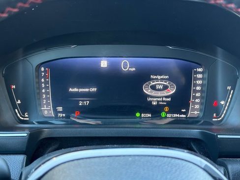 Used 2025 Honda Pilot Black Edition image 24