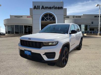 Used 2023 Jeep Grand Cherokee Altitude