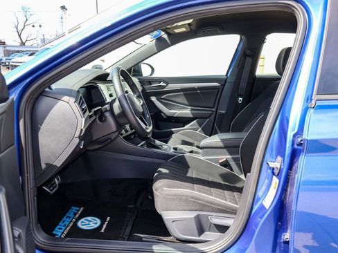 Certified 2024 Volkswagen Jetta Sport image 11