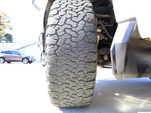 Used 2019 GMC Sierra 1500 SLT w/ SLT Premium Plus Package image 24