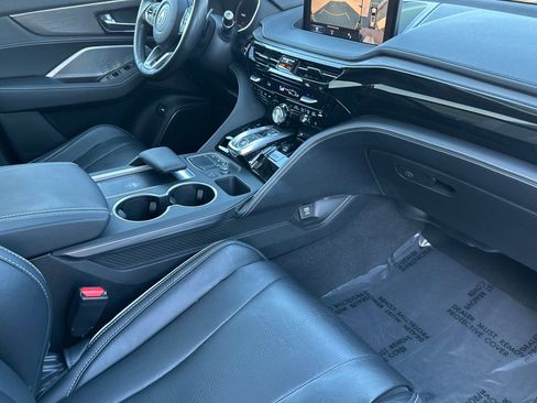 Used 2023 Acura MDX SH-AWD w/ Advance Package image 18