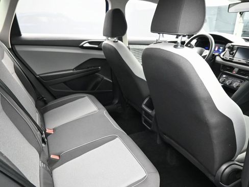 Used 2022 Volkswagen Taos S w/ IQ Drive S Package image 33