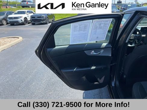 Used 2022 Kia Forte LXS FWD image 44