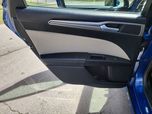 Used 2018 Ford Fusion S image 41