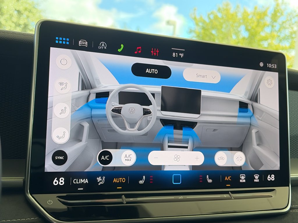 Certified 2026 Volkswagen Tiguan SE R-Line FWD image 26