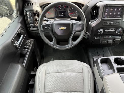 Used 2022 Chevrolet Silverado 1500 Custom AWD/4WD image 19