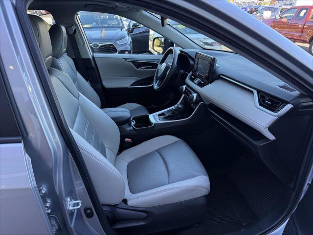 Certified 2022 Toyota RAV4 XLE Premium AWD/4WD image 17