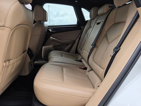 Certified 2020 Porsche Macan w/ Premium Package Plus AWD/4WD image 17