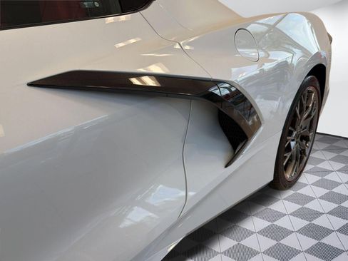 Used 2024 Chevrolet Corvette Stingray Coupe w/ 1LT RWD image 33