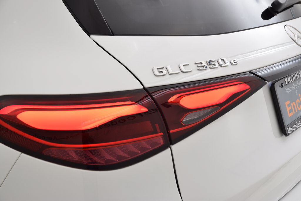 Certified 2025 Mercedes-Benz GLC 350e 4MATIC image 13