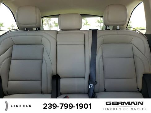 Certified 2025 Lincoln Nautilus Premier AWD/4WD image 31