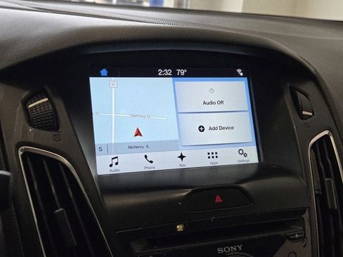 Used 2017 Ford Focus Titanium FWD image 21