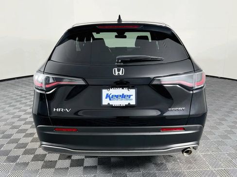 Certified 2025 Honda HR-V Sport image 6