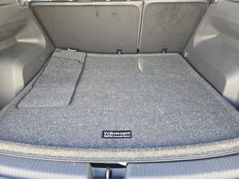 Used 2024 Volkswagen Atlas Cross Sport SEL Premium R-Line image 35