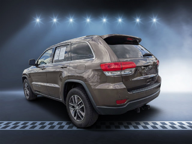 Used 2018 Jeep Grand Cherokee Laredo RWD image 5