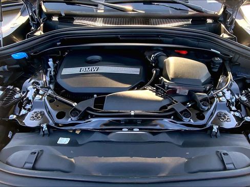 Used 2025 BMW X2 xDrive28i image 31