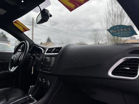 Used 2014 Dodge Avenger SXT w/ Sun/Sound Group image 6