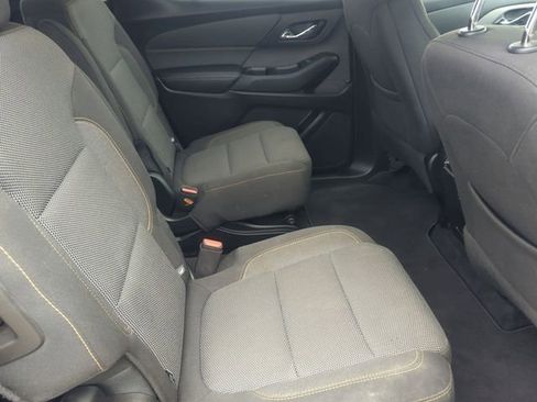 Used 2019 Chevrolet Traverse LT FWD image 24
