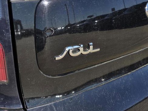 Used 2014 Kia Soul image 7