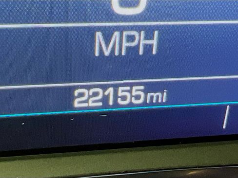 Used 2023 GMC Acadia SLE w/ LPO, Floor Liner Package image 16