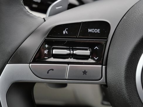 Certified 2024 Hyundai Tucson Limited image 33