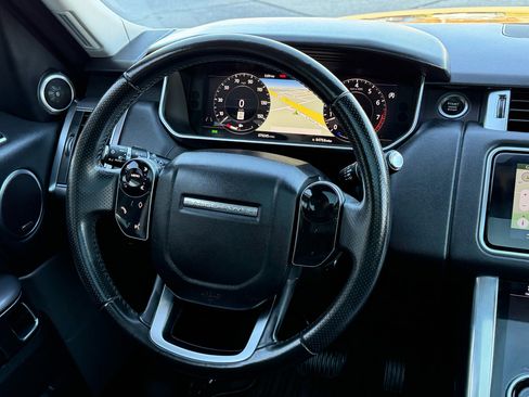Used 2020 Land Rover Range Rover Sport HSE image 14