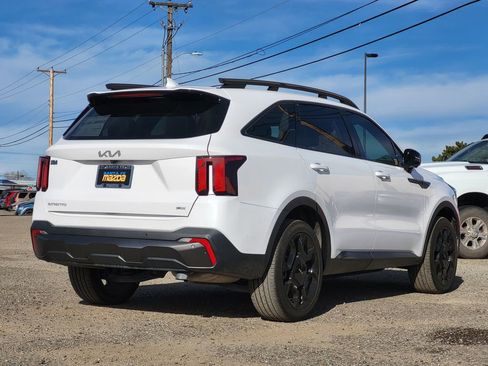 Used 2024 Kia Sorento SX image 5