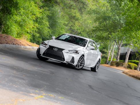 Used 2017 Lexus IS 200t F Sport w/ F Sport Package RWD image 24