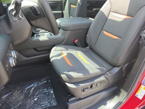 New 2026 GMC Sierra 2500 AT4 w/ AT4 Premium Plus Package AWD/4WD image 27