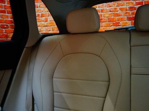 Used 2022 Mercedes-Benz GLC 300 4MATIC image 63
