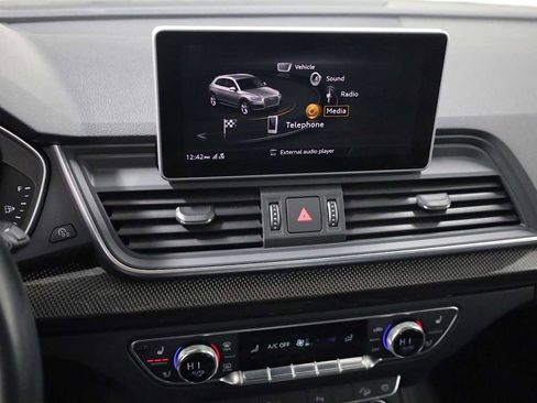 Used 2018 Audi SQ5 Prestige w/ Prestige Package image 29