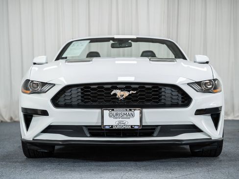 Used 2020 Ford Mustang Premium image 2