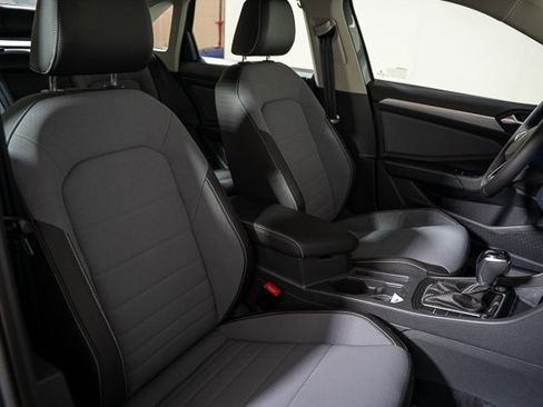 New 2025 Volkswagen Jetta SE image 31