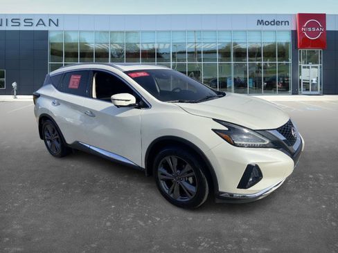 Certified 2024 Nissan Murano Platinum w/ Cargo Package image 3