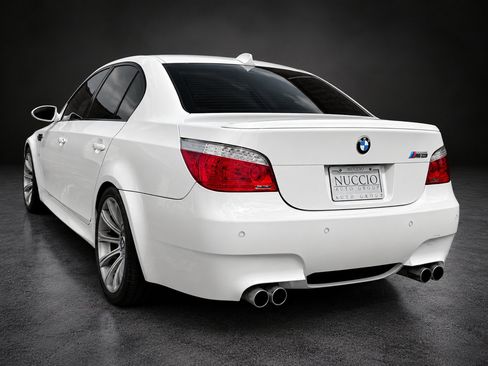 Used 2008 BMW M5 RWD image 9